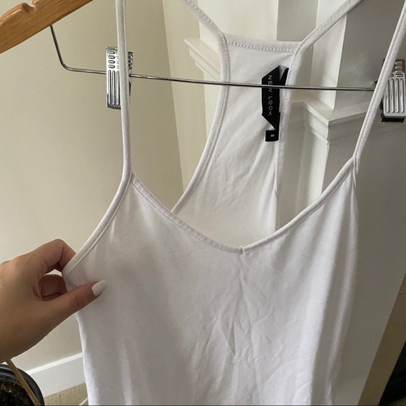 NEW LOOK White Flowy Thin Strap Basic Tank Top - Picture 3 of 6